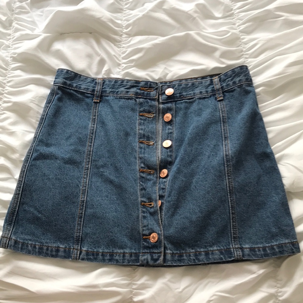 Never worn jean skirt!!